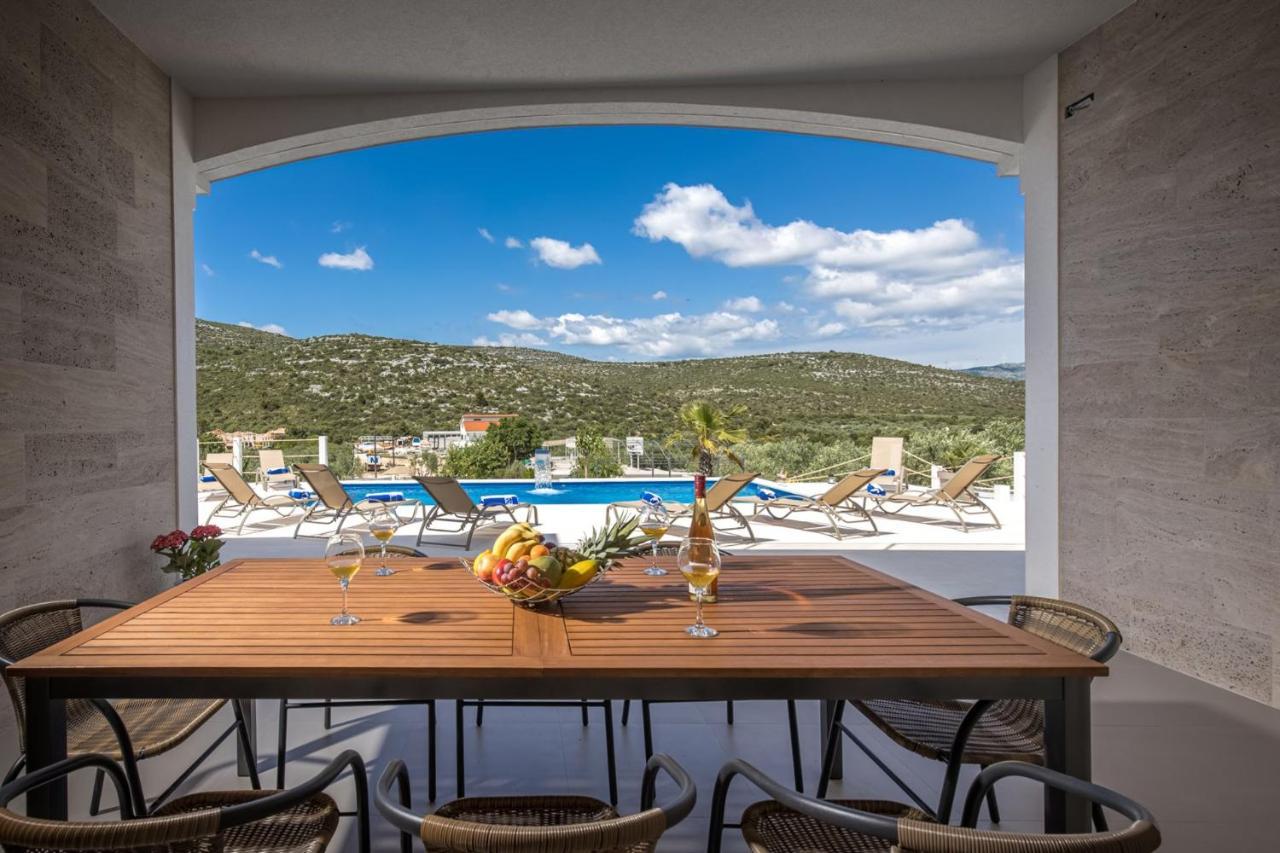 Villa Hileja Марина Экстерьер фото